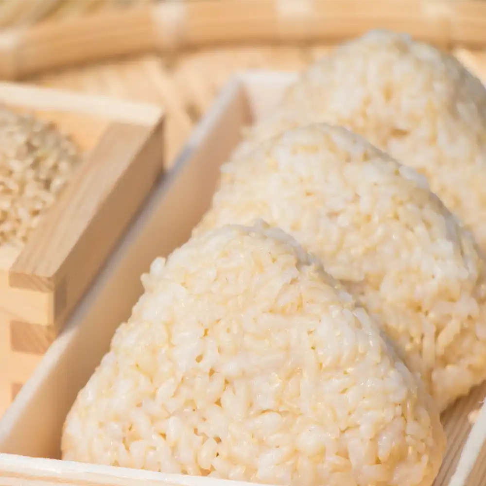 《令和7年・新米》【オリジナルブランド米】しあわせはぐくみ米 新潟産 コシヒカリ 玄米 2kg【令和7年産】